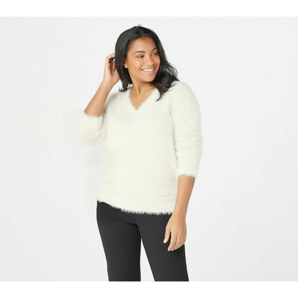 G.I.L.I. NEW $59 Long‎ Sleeve V-Neck Eyelash Knit Sweater in Ivory XXS - Picture 1 of 3